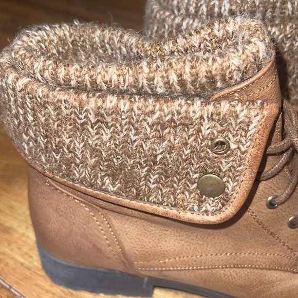 Boots! - Picture 3 of 7